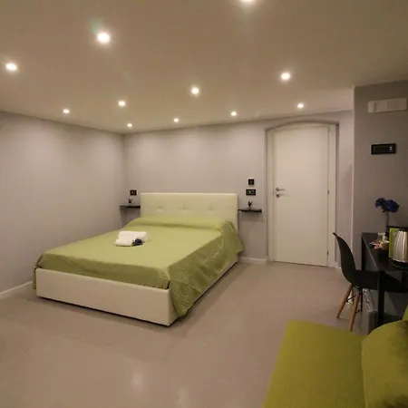 Levante 171 Bed & Breakfast 3*