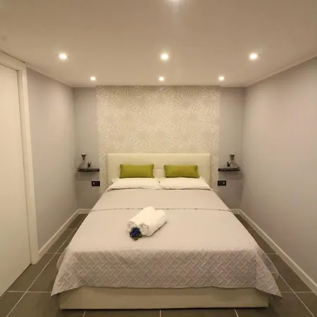 Oda ve Kahvaltı Levante 171