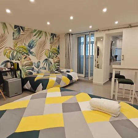 Oda ve Kahvaltı Levante 171 3*